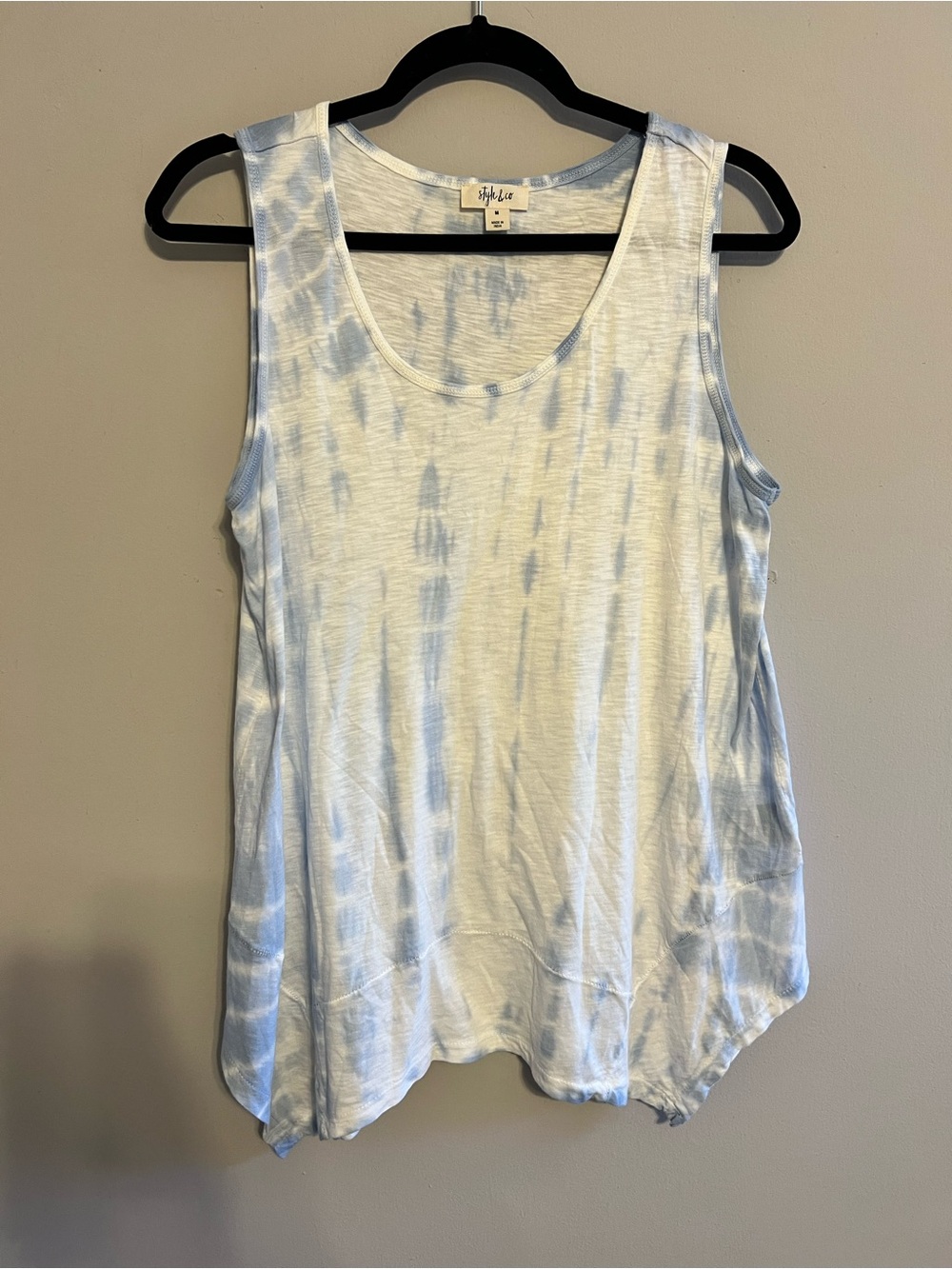 Style & Co. Light Blue and White Tie-Dye Scoop Neck Tank | Women’s M